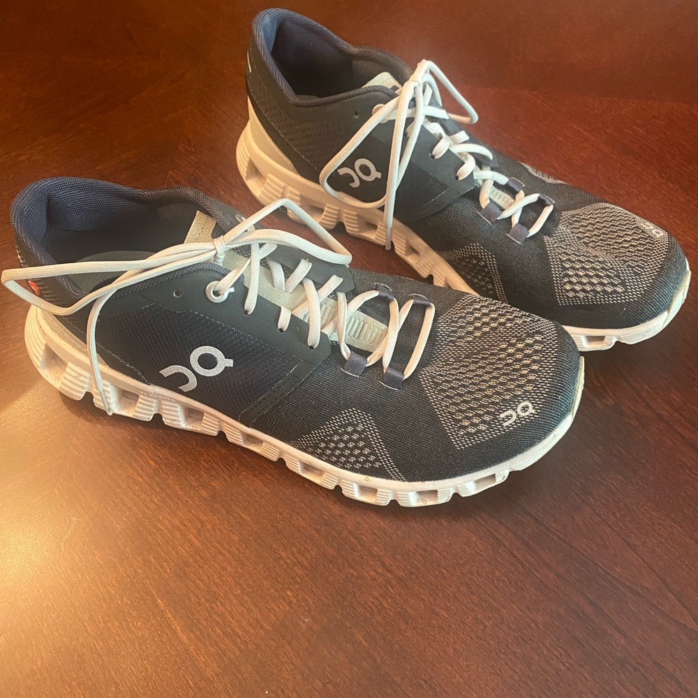 On Cloud X. Black and Tan. Excellent condition.